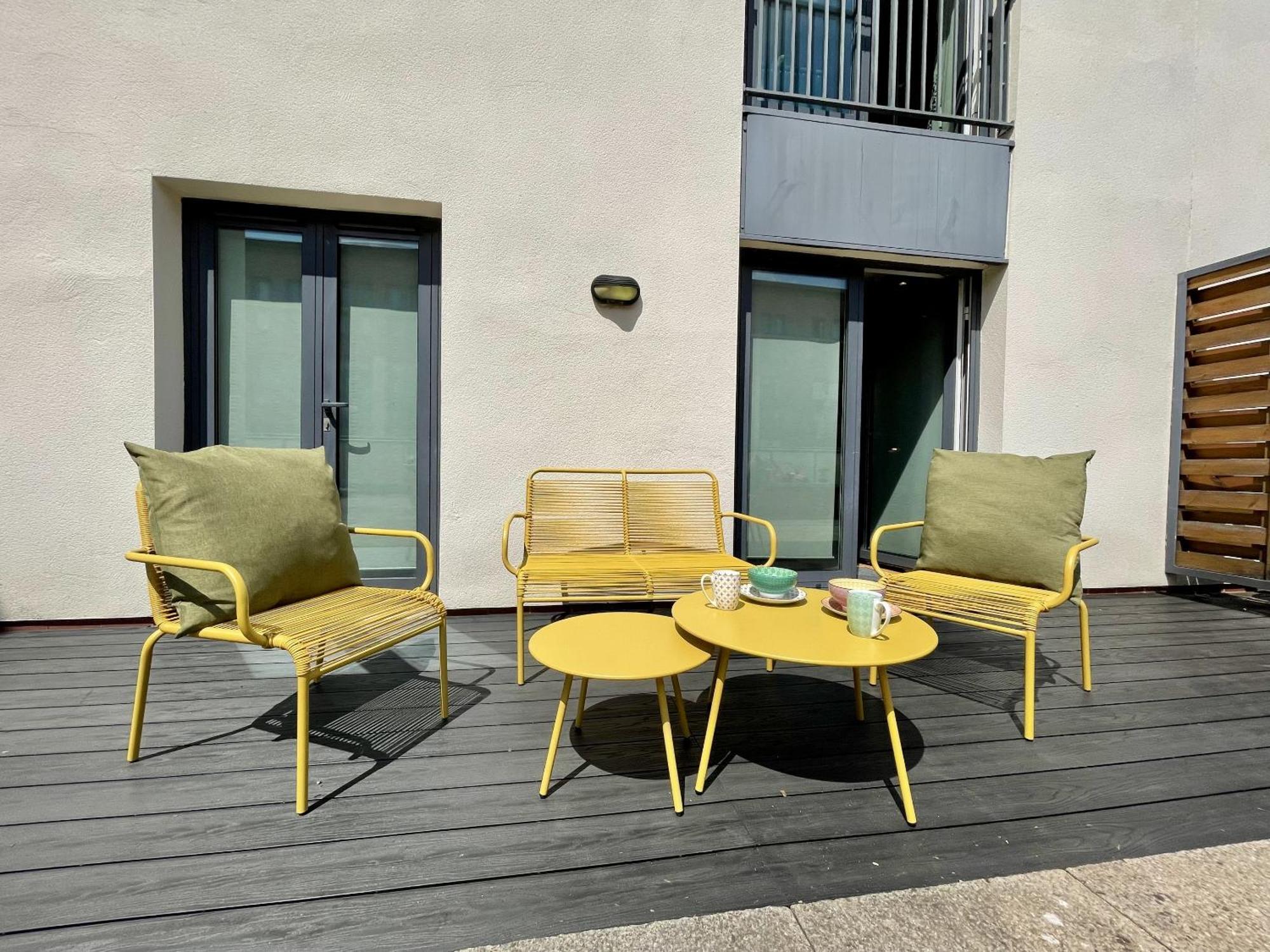Stunning 2-Bed Town Centre Apartment - Hosted By Hutch Lifestyle Leamington Spa Εξωτερικό φωτογραφία