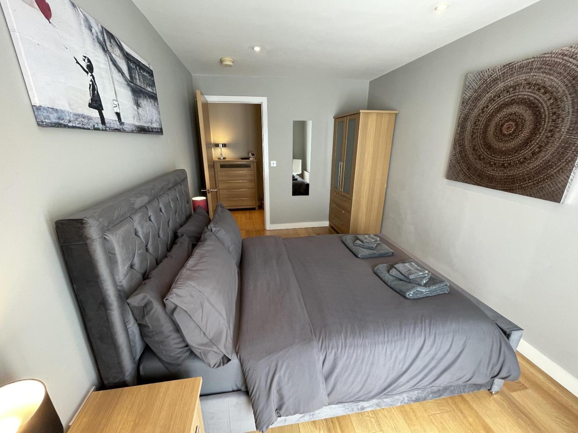 Stunning 2-Bed Town Centre Apartment - Hosted By Hutch Lifestyle Leamington Spa Εξωτερικό φωτογραφία