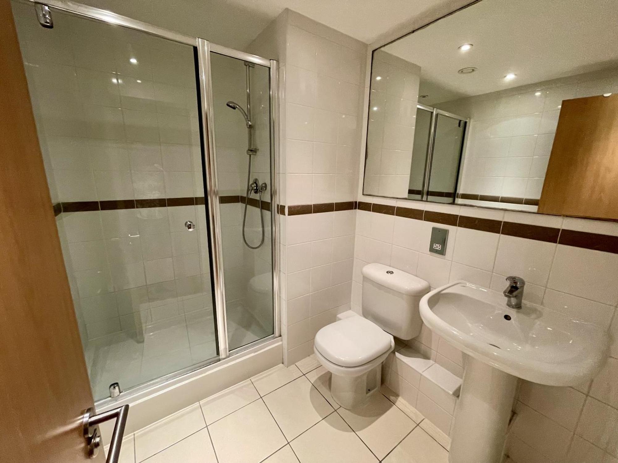 Stunning 2-Bed Town Centre Apartment - Hosted By Hutch Lifestyle Leamington Spa Εξωτερικό φωτογραφία