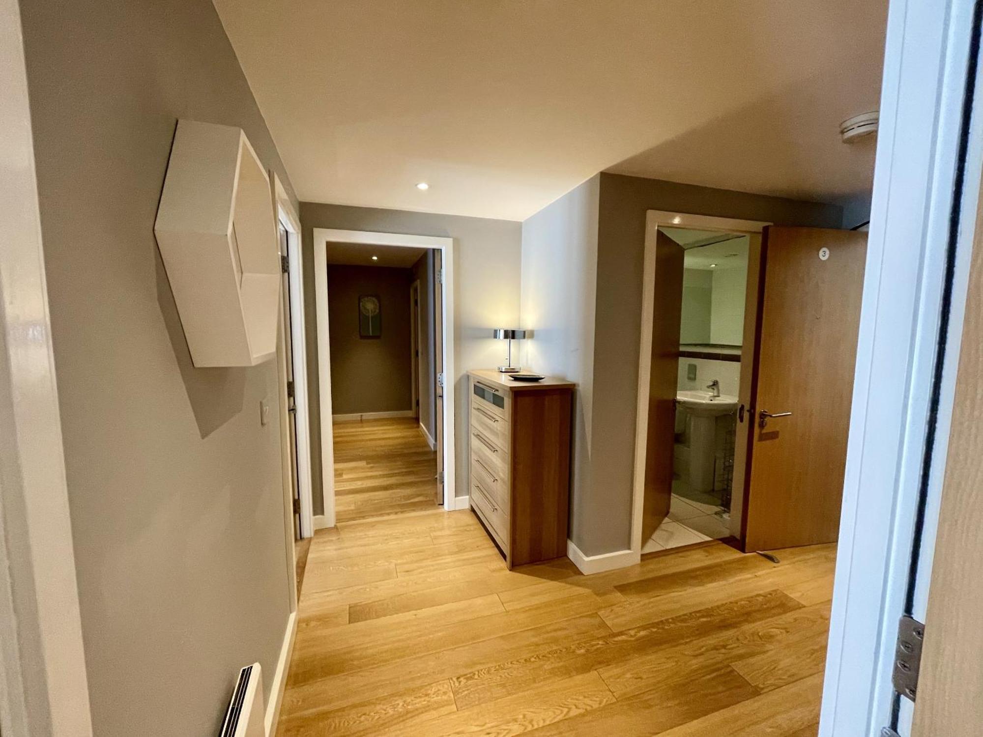 Stunning 2-Bed Town Centre Apartment - Hosted By Hutch Lifestyle Leamington Spa Εξωτερικό φωτογραφία